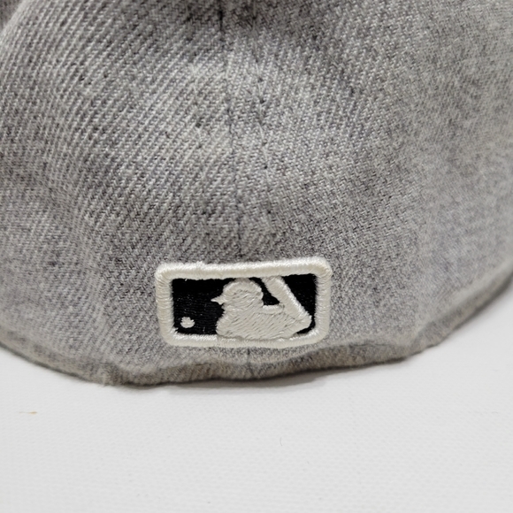 New Era 59FIFTY San Francisco Giants Gray Cap Hat 7 3/8 Pre Owned - Picture 3 of 8